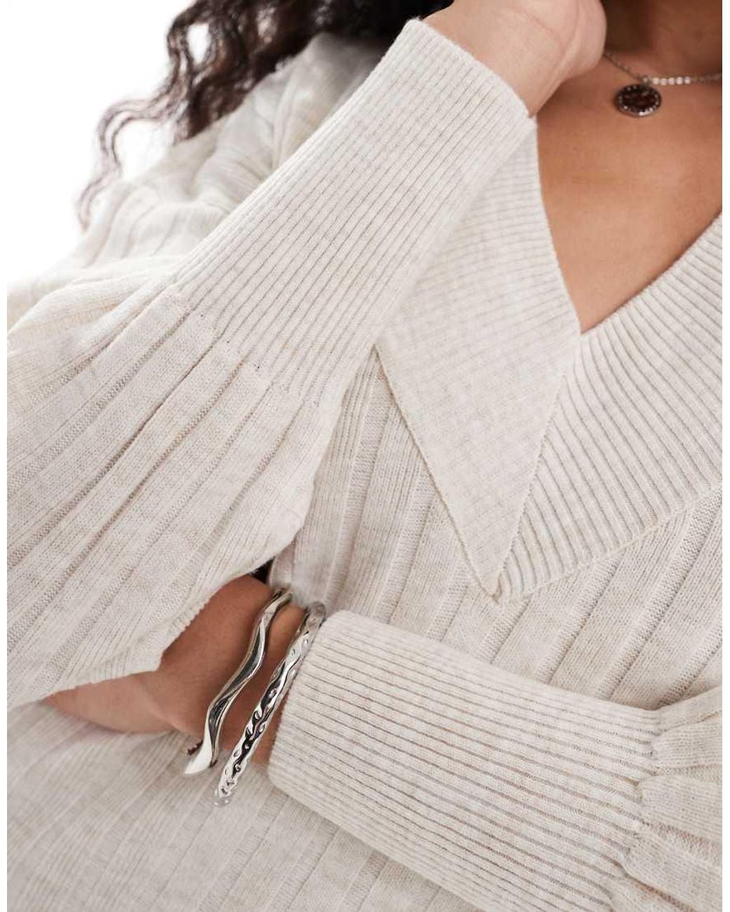 Only Petite Natural Knitted V Neck Maxi Dress
