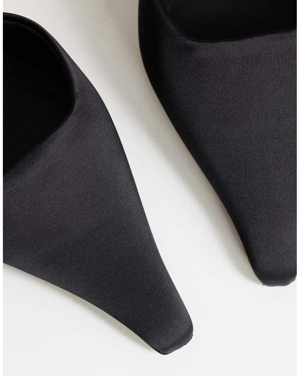 TOPSHOP Black Alfie Pointed Heeled Court