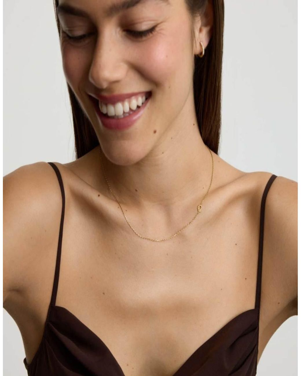 D.Louise Natural Waterproof Initial Q Pendant Necklace – Tarnish-Free