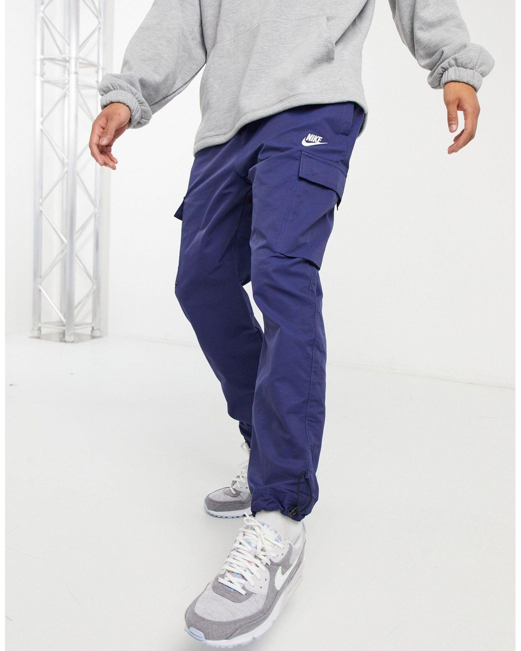 nike club essentials woven cargo