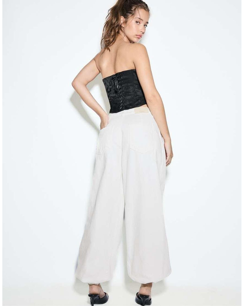 Stradivarius White Balloon Jeans