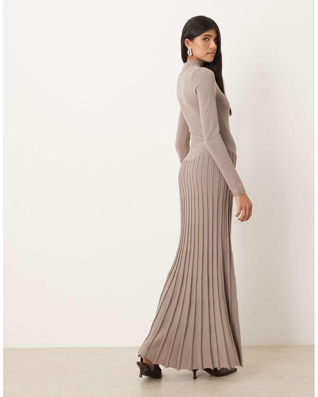 Pretty Lavish Natural Fine Knit Drop Hem Pleat Maxi Dress