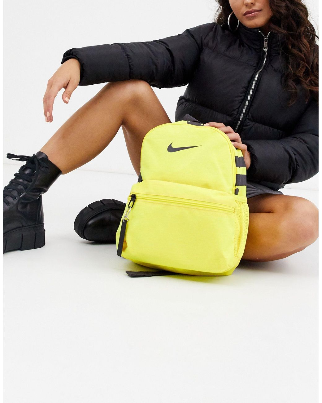 Mini mochila amarilla Just Do It Nike de Tejido sintético de color Amarillo  | Lyst