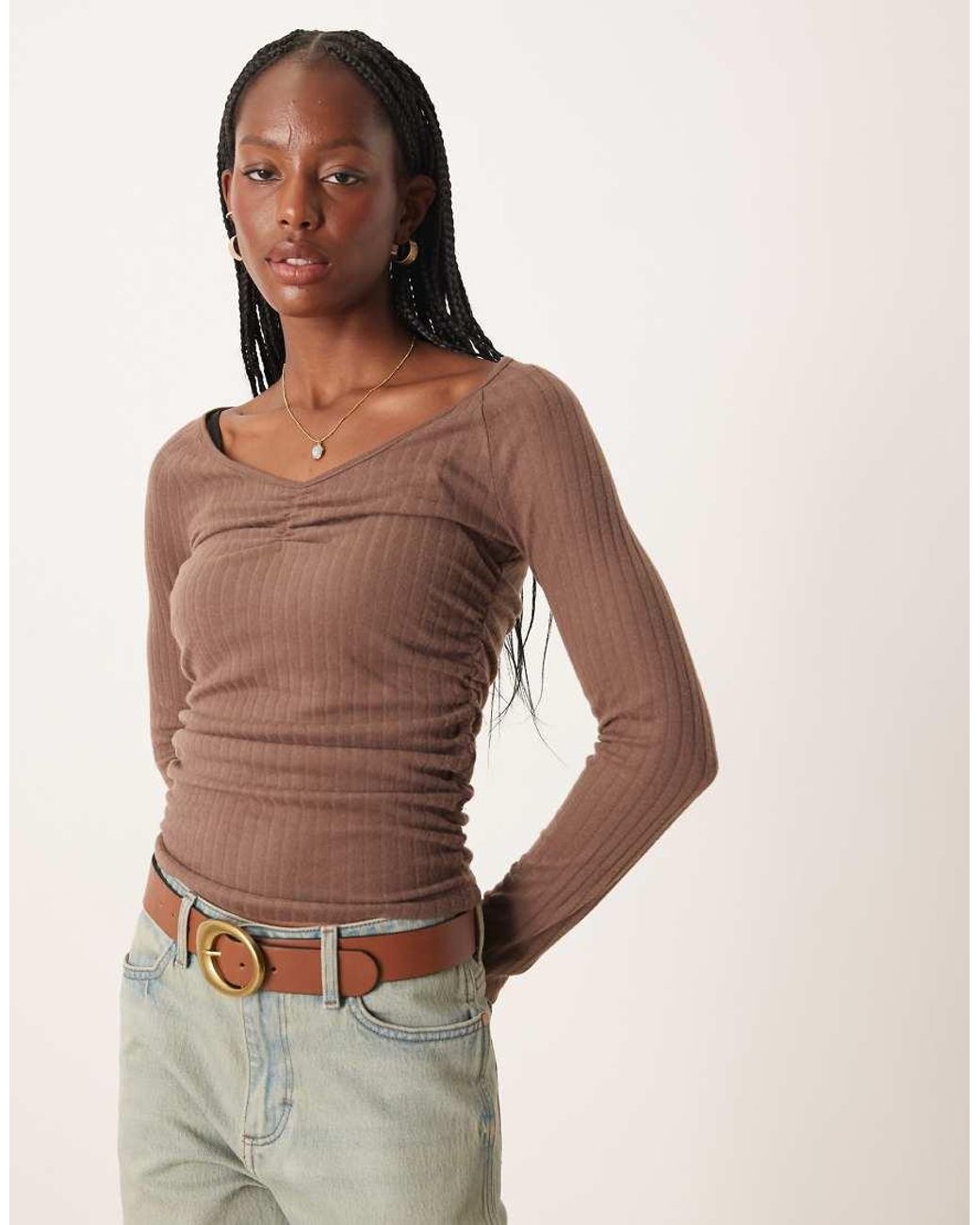ASOS Geborstelde Geribbelde Zachte Top Met Lange Mouwen En V-Hals in het Brown