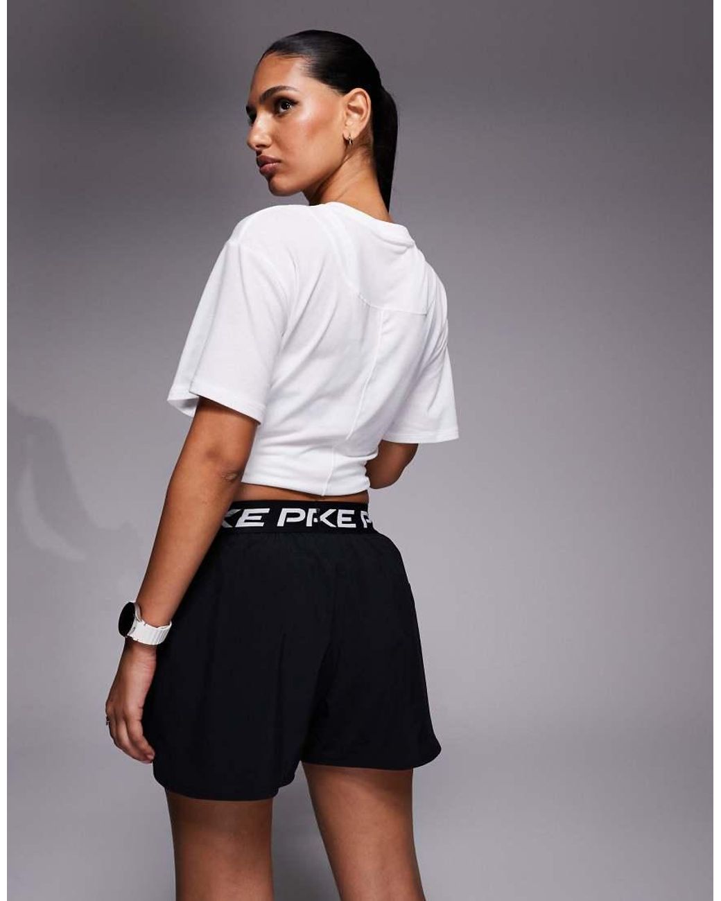 Nike Pro di Nike in White