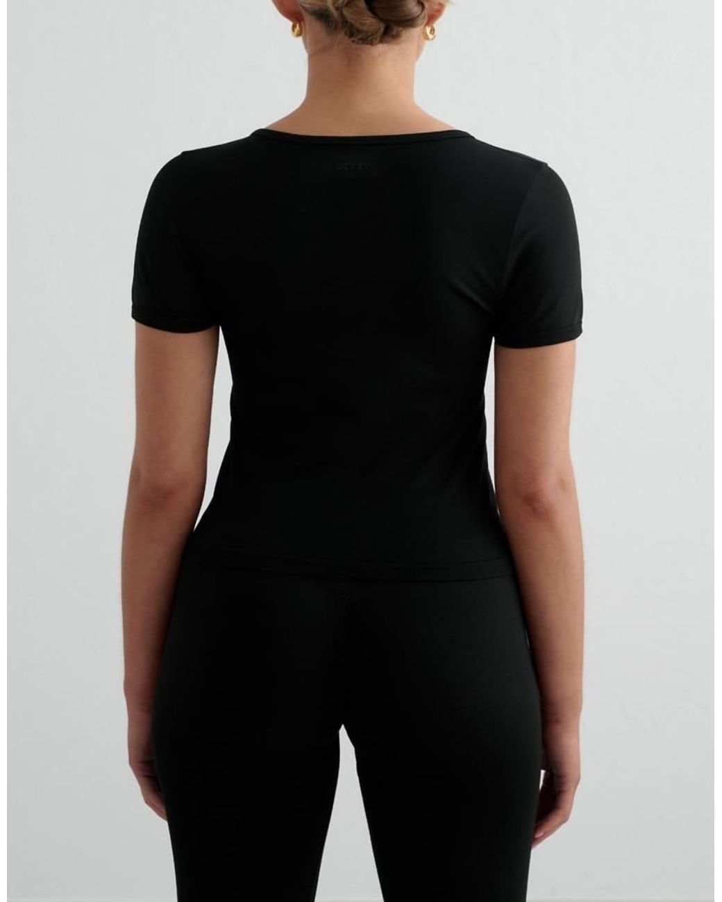 Aim'n Black Shape Seamless Short Sleeve
