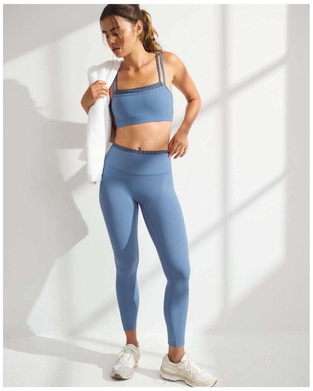 Abercrombie & Fitch Blue Studioflex 7/8-Length Legging