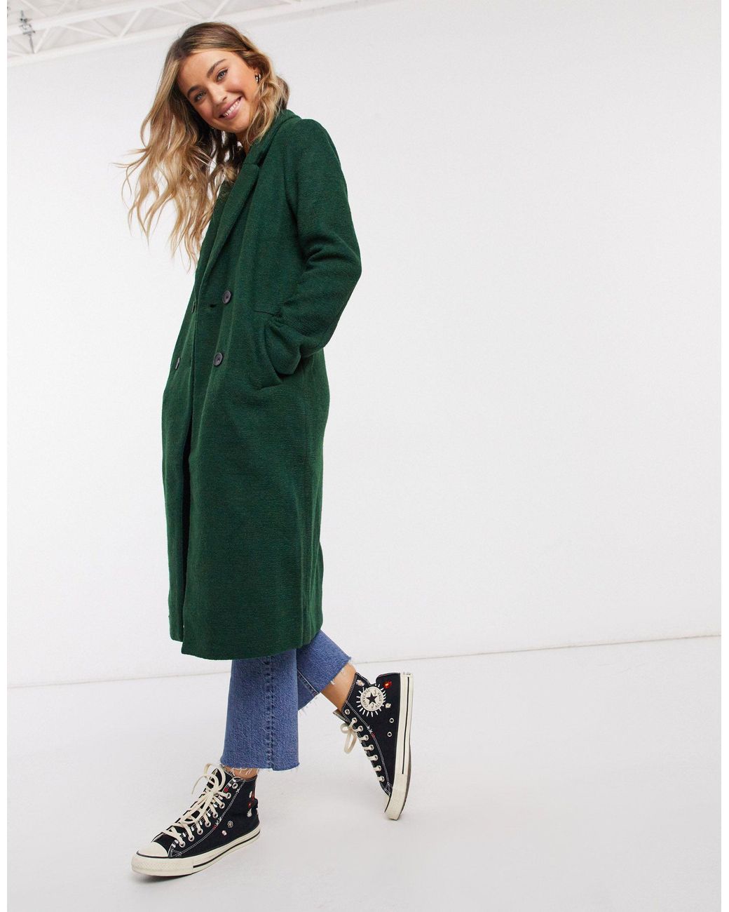 Monki – Lou – Zweireihiger Mantel aus Bouclé-Wolle in Grün | Lyst DE
