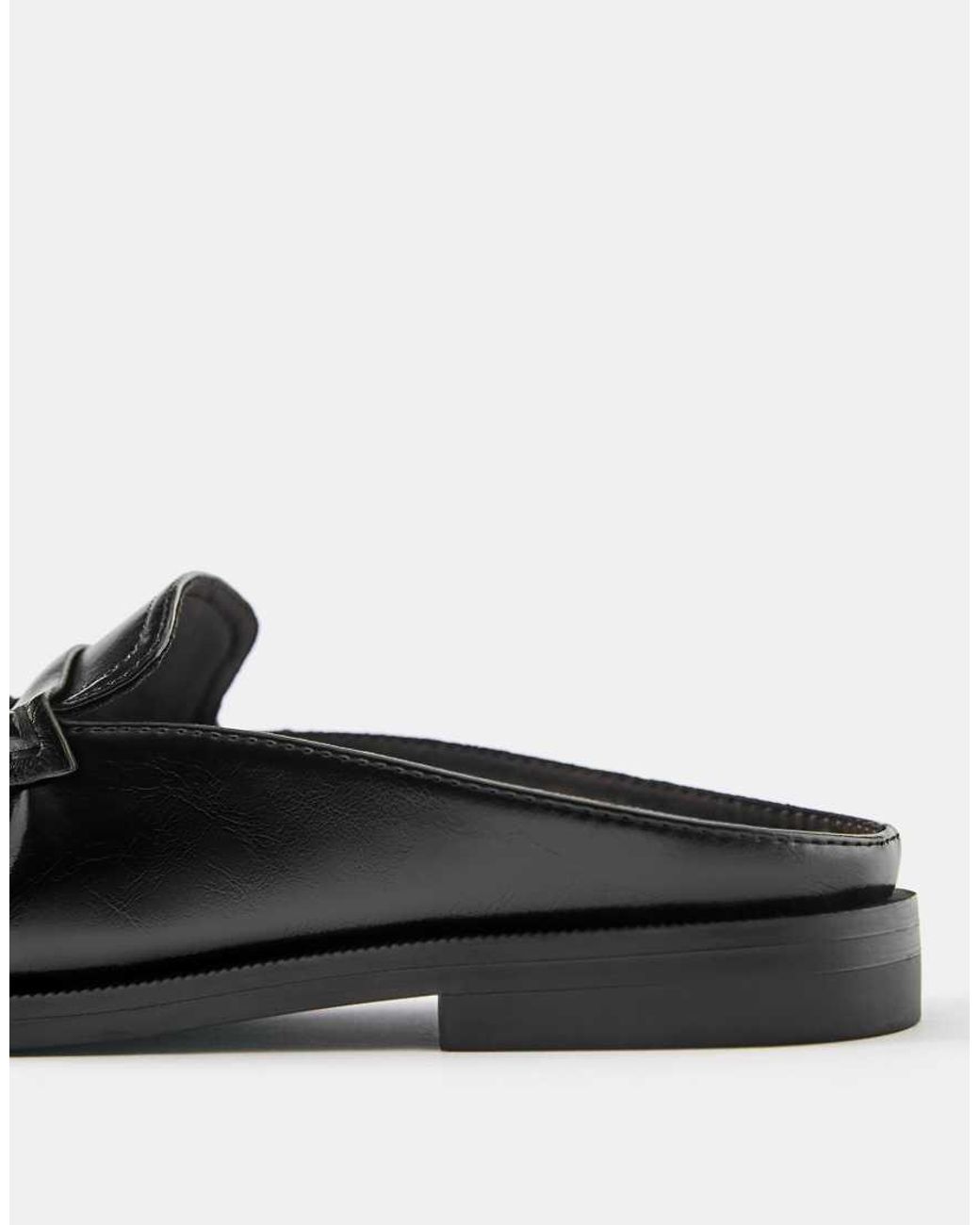 Pull&Bear White Gathered Loafers