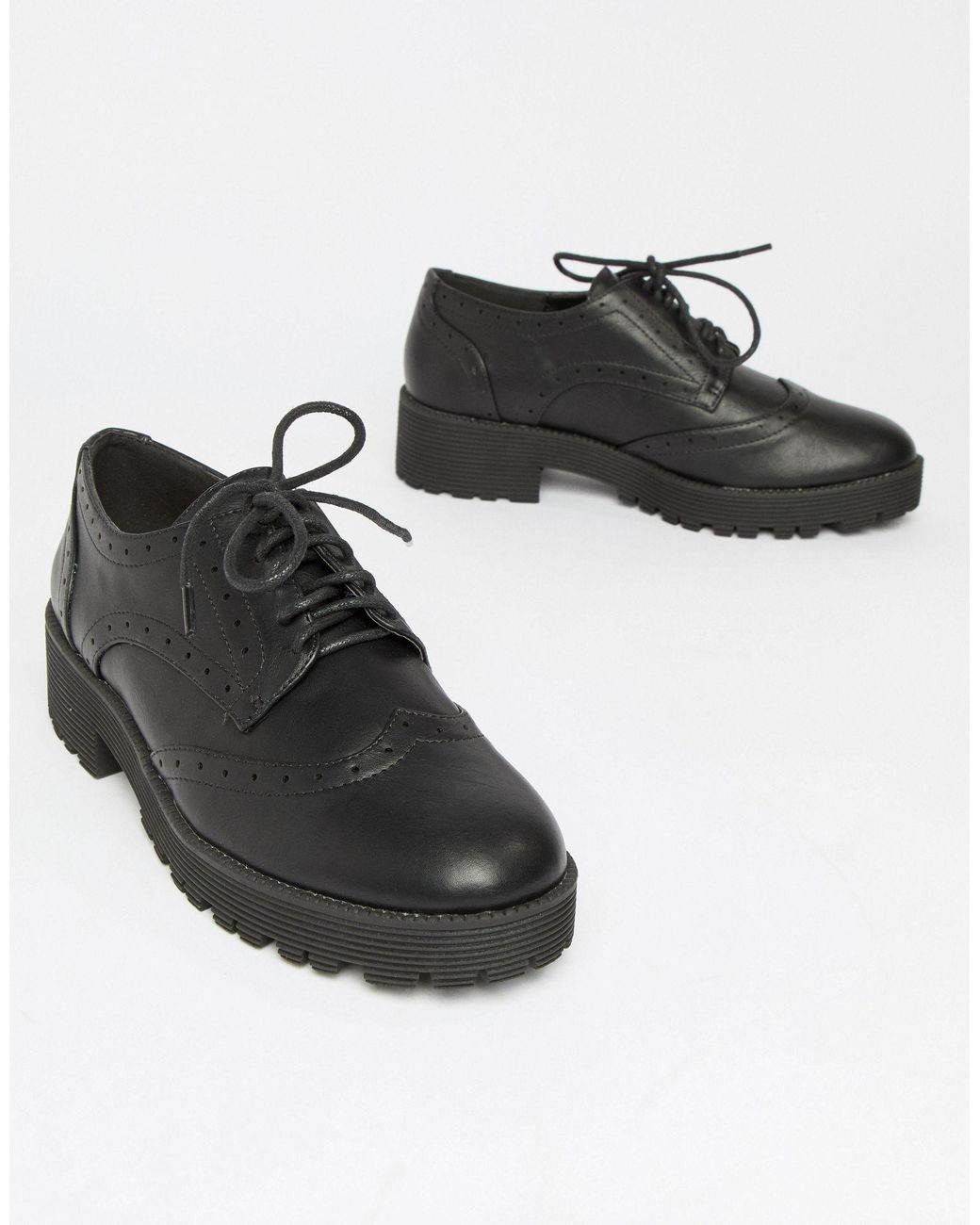 London Rebel Chunky Lace Up Brogue in 