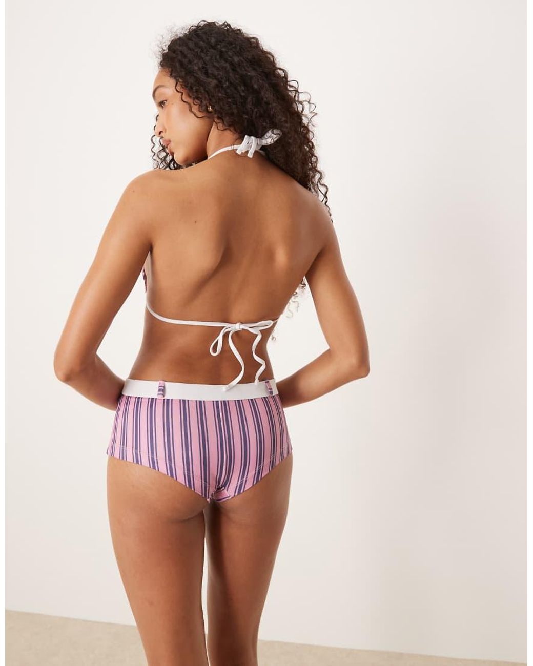 Daisy di ASOS in Pink