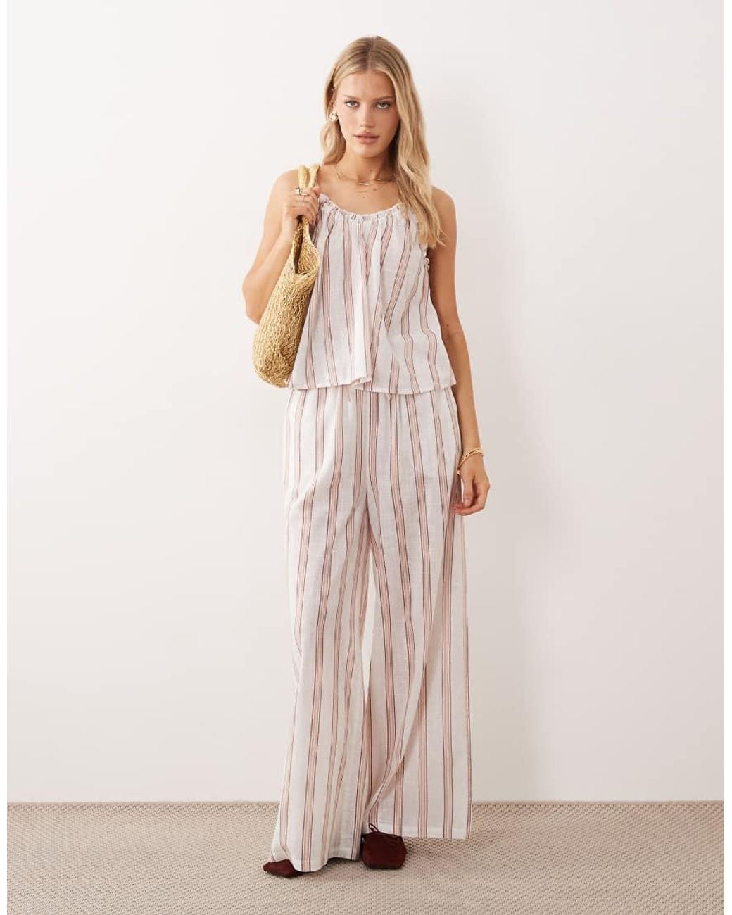 Iisla & Bird White Beach Cami Top Co-ord