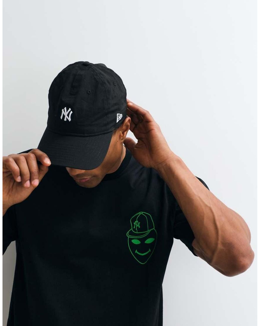 No Problemo Black 100% Cotton T-shirt With 'alien Dude' Back Print for men