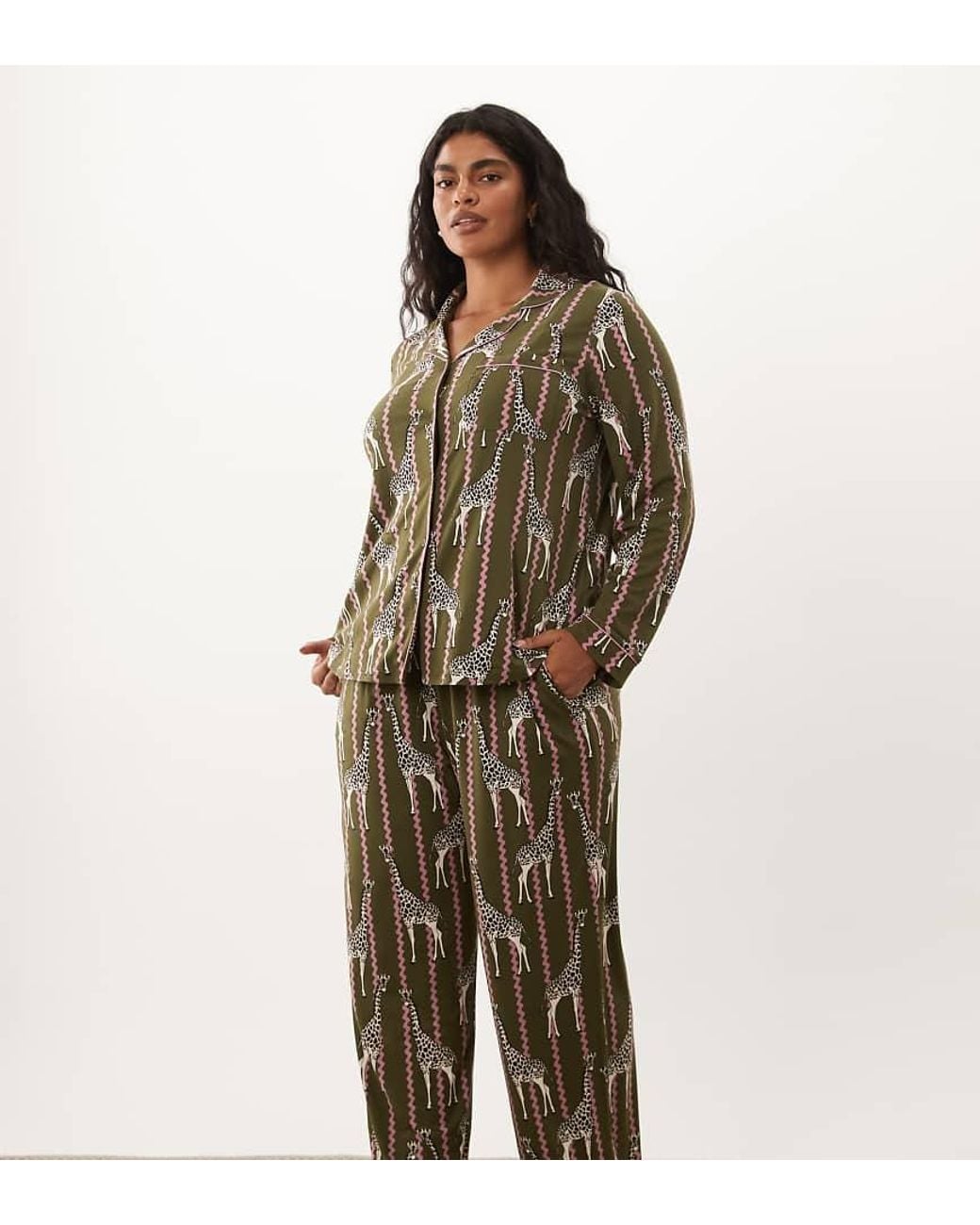 Chelsea Peers Green Curve Super Soft Button-up Pyjama Set