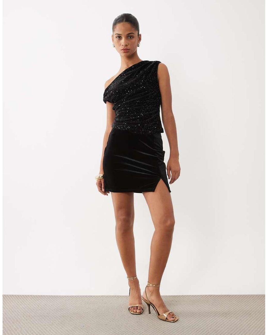 New Look Black Notch Velvet Mini Skirt