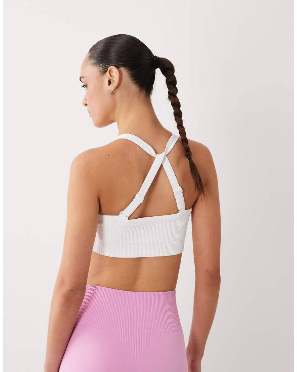 4505 Natural Sculpting Seamless Medium Support Convertible Strap Sports Bra