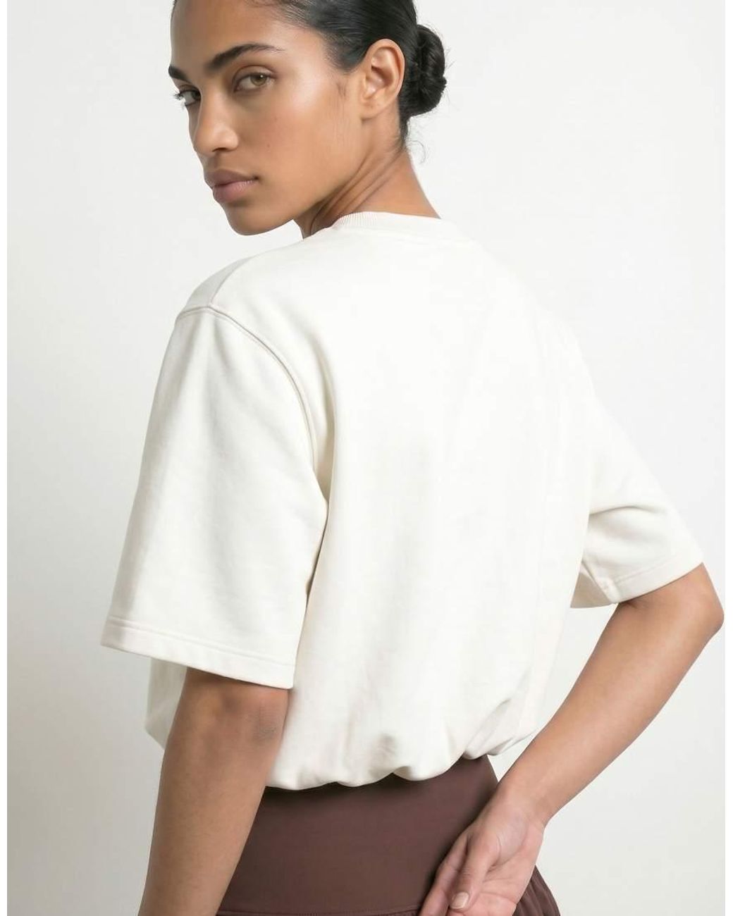 HYPEDROP White Cropped T-Shirt