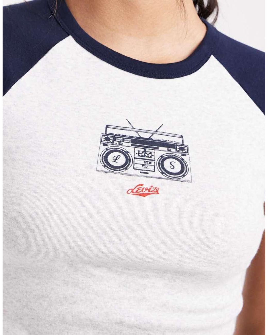 Riley T-Shirt Con Stampa Grafica Raglan Bianca di Levi's in White