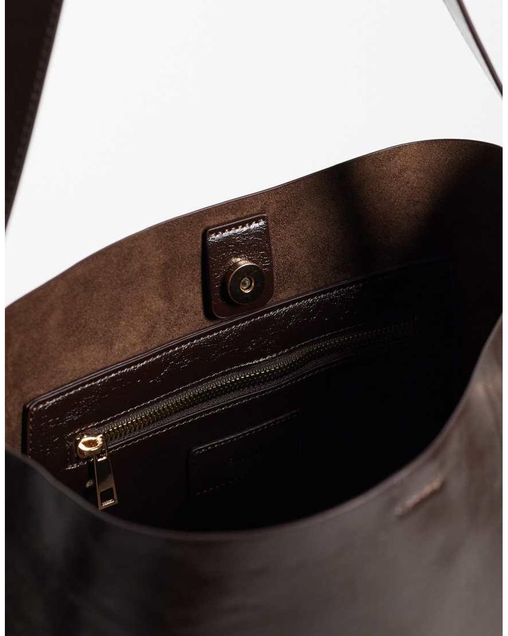 Vero Moda Black Bucket Shoulder Bag With Gold Hardware