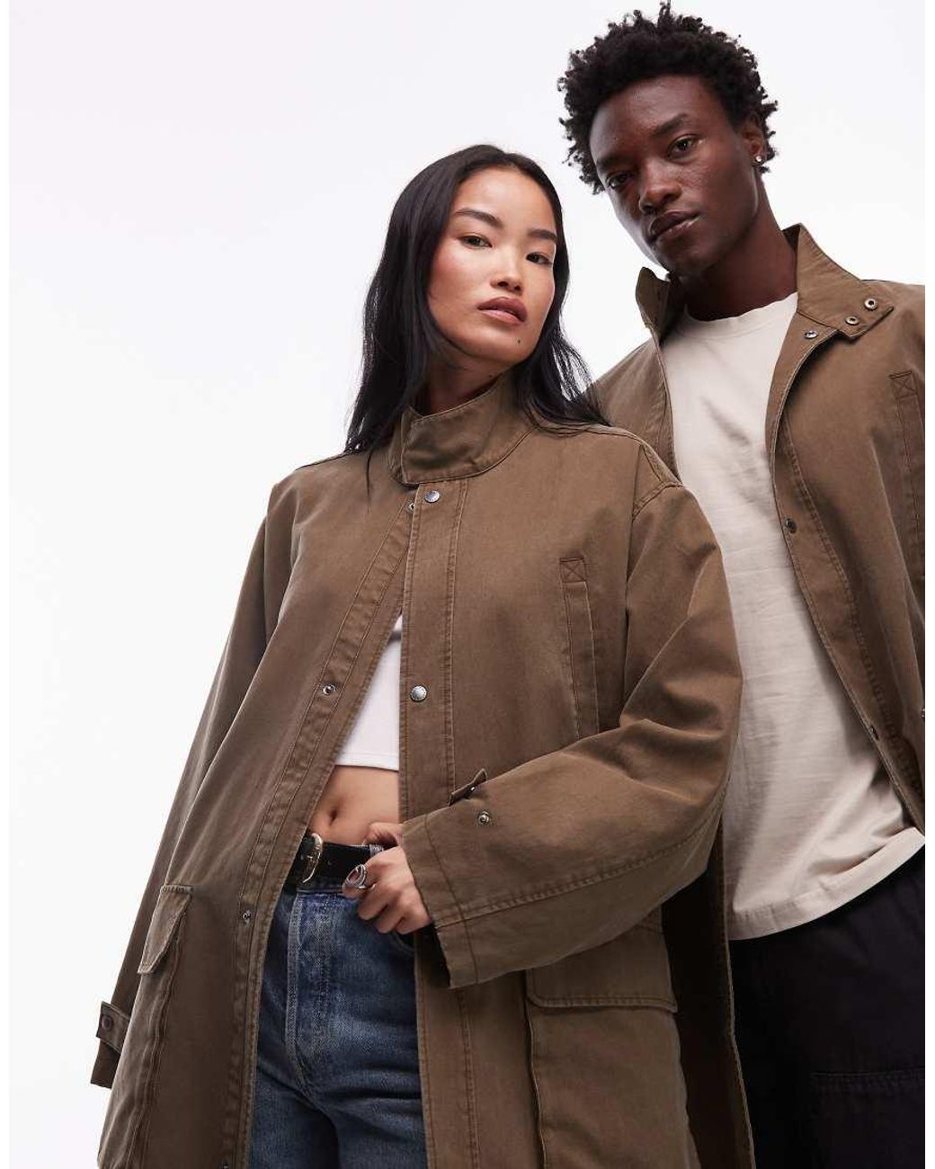 Chaqueta Larga De Estilo Campero De -Verde Collusion de color Brown