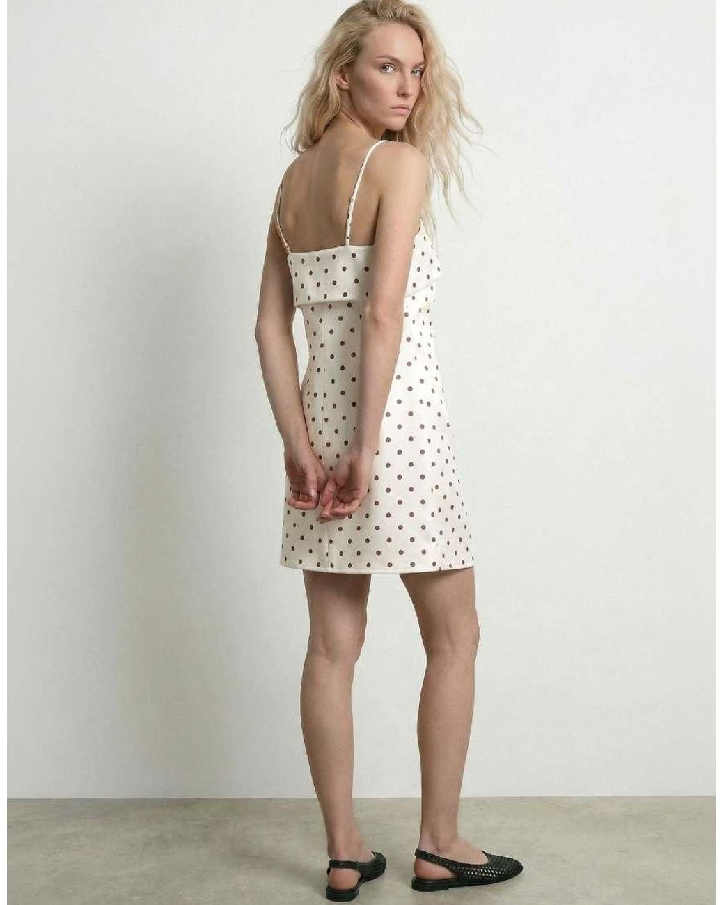 HYPEDROP Natural Short Dress