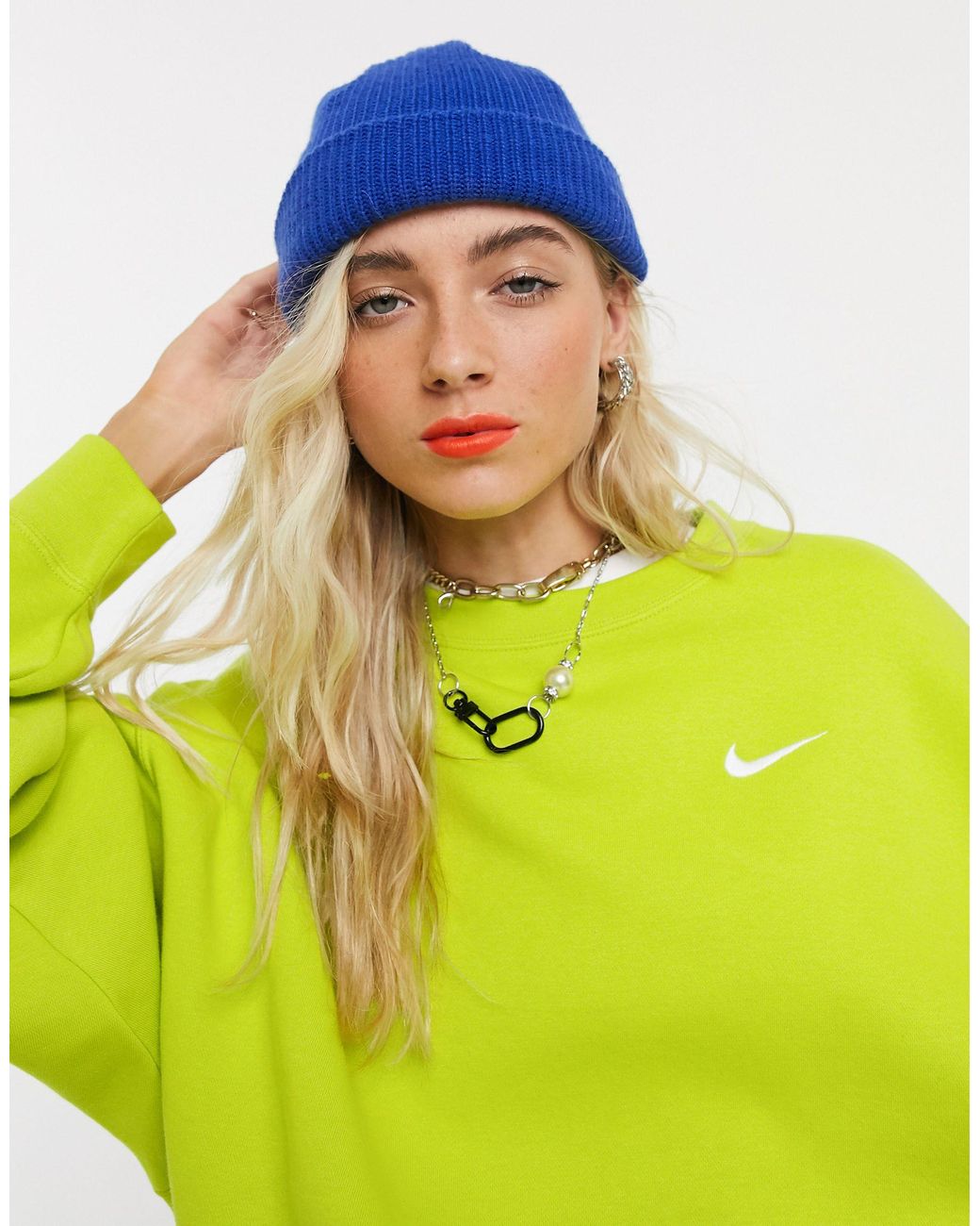 Nike Mini Swoosh Oversized Boxy Sweatshirt in Green