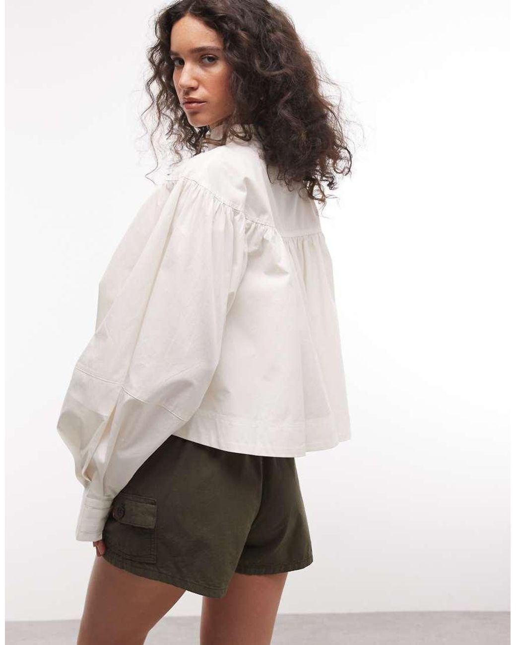 Shacket Corto Con Zip Frontale E Volume di ASOS in White