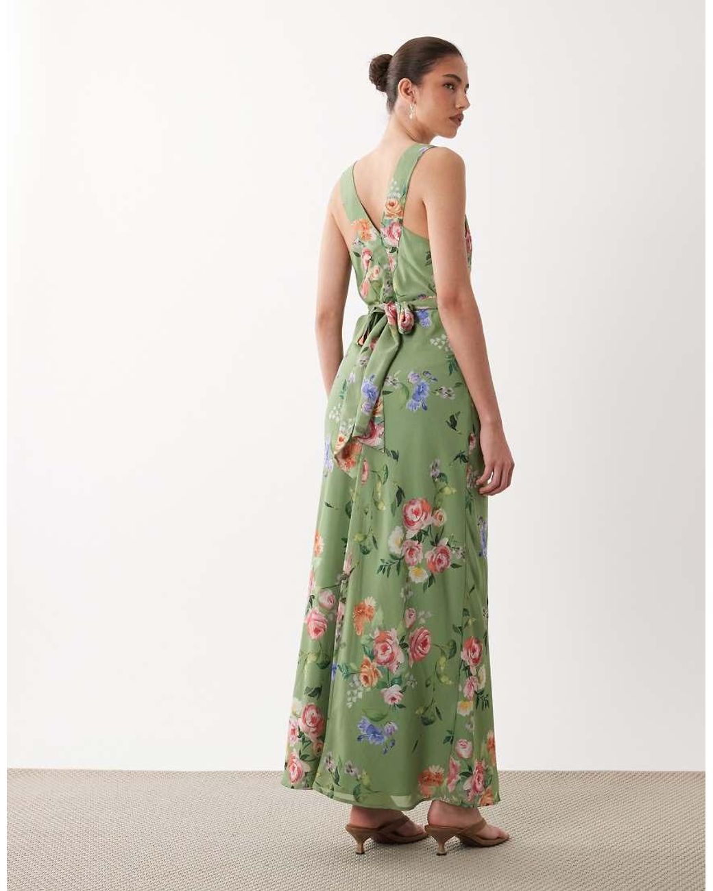 Hope & Ivy Green V Neck Button Front Maxi Dress With Tie Waist