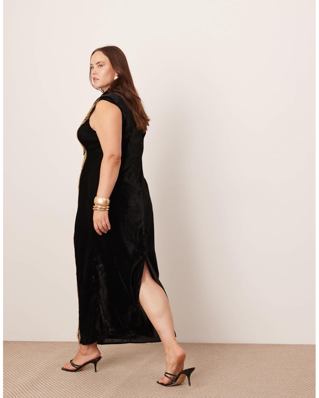 asos design asymmetric neck contoured mesh midi dress in black ASOS DESIGN square neck midi dress in black Masa: S Cmimi: 24.99