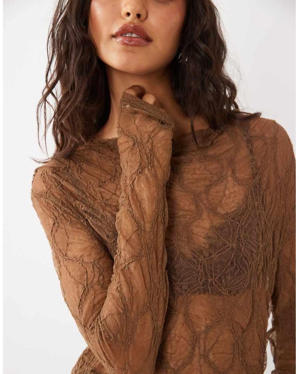 Top di Aware in Brown