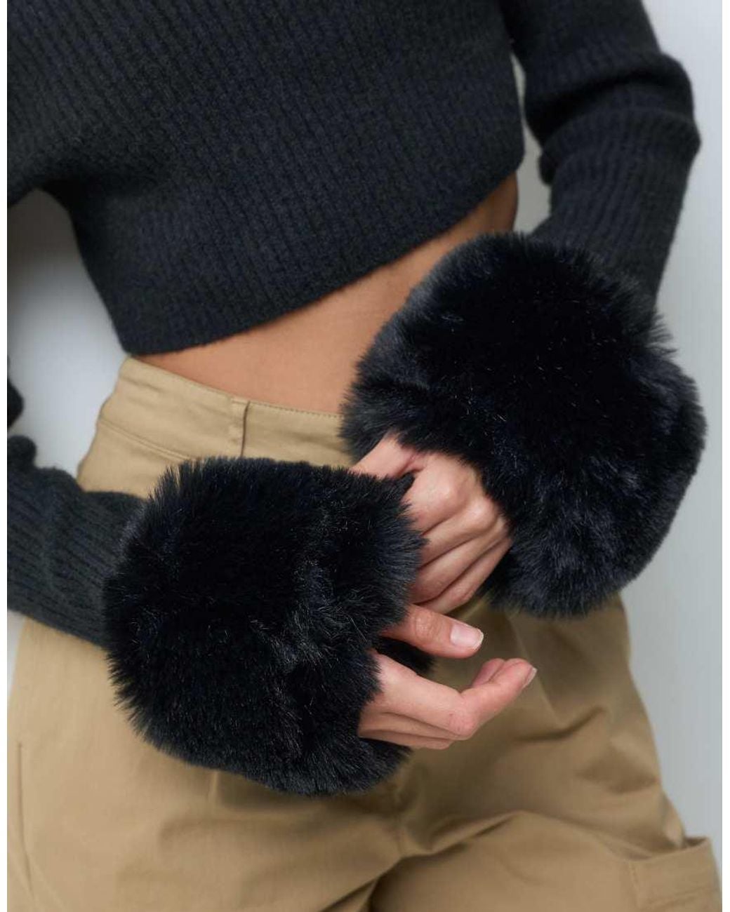 Miss Selfridge Black Crew Neck Knitted Jumper With Fur Collar And Cuff