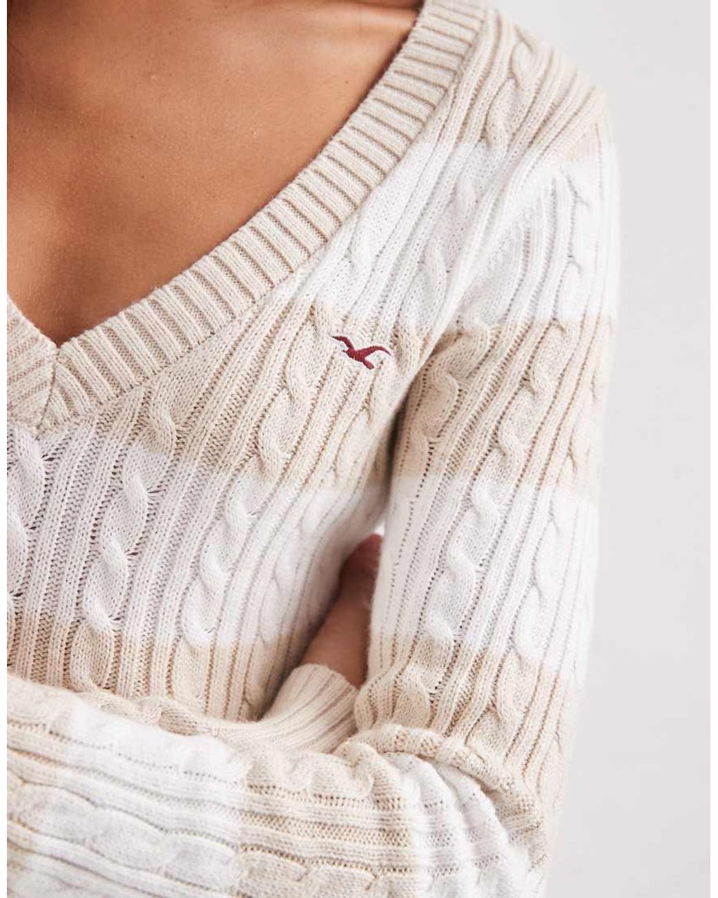 Hollister White Fitted Cable Knit V Neck Jumper
