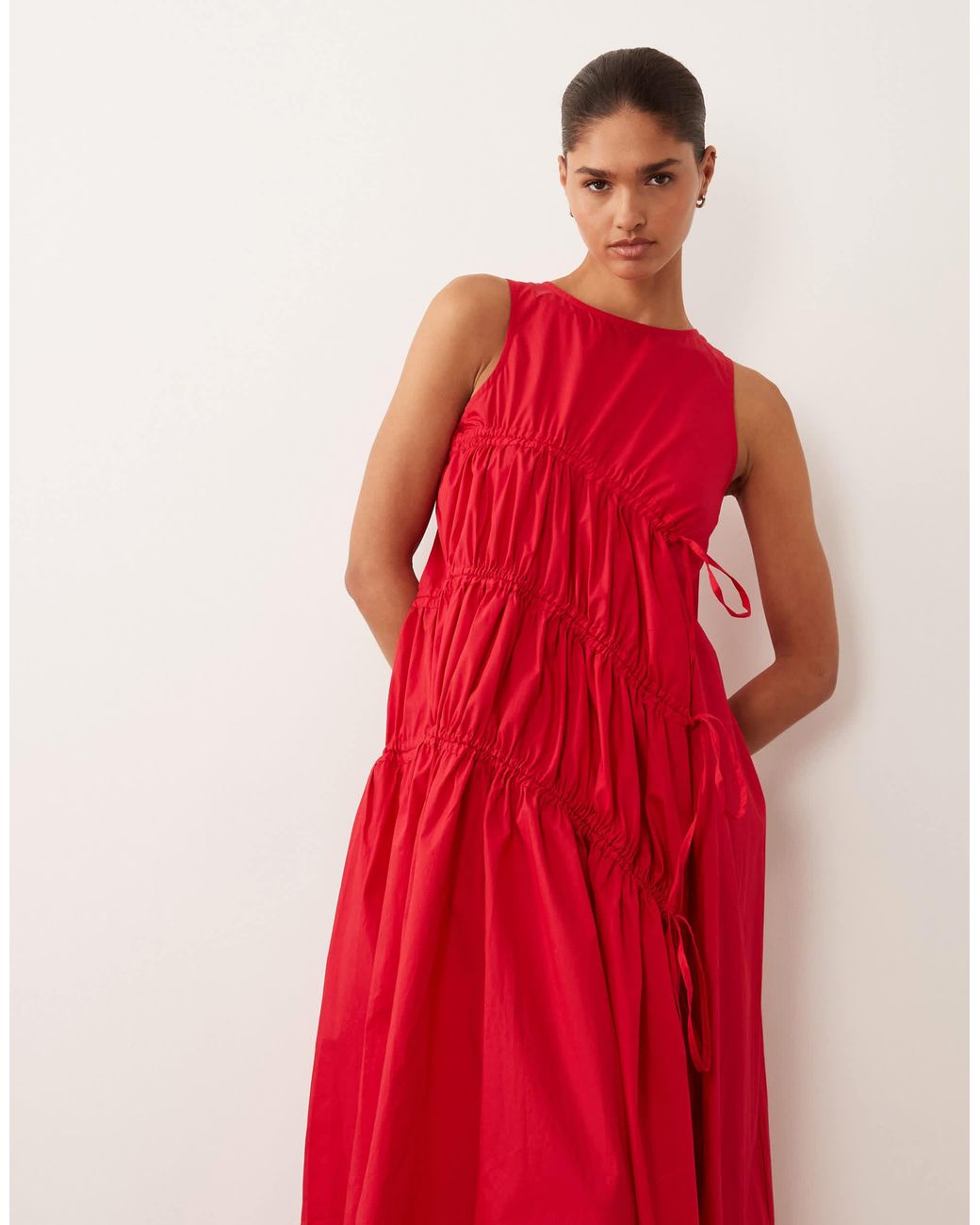 Ghospell Red – ärmelloses midikleid