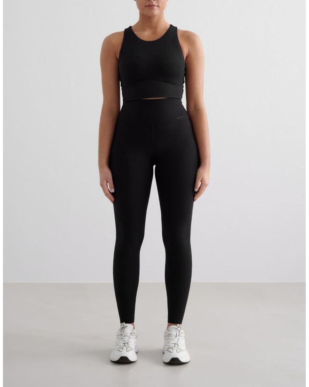 Aim'n Black Sense Sports Bra