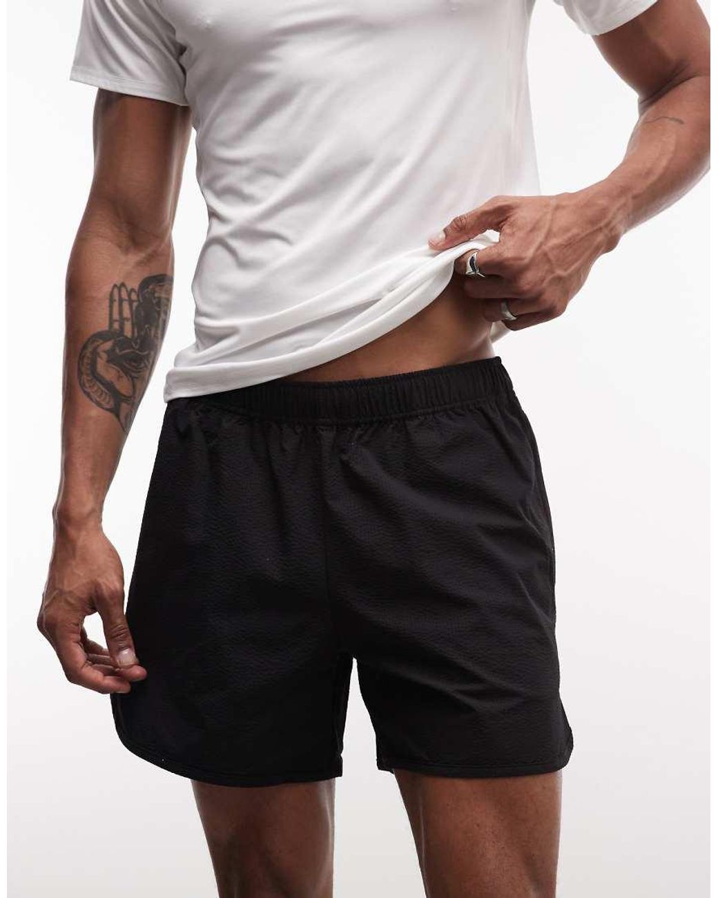 4505 White Quick Dry Seersucker 13cm Tennis Shorts With Zip Pockets for men
