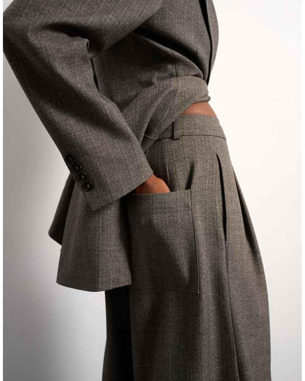 TOPSHOP Brown Tolu Coker X Tailored Longline Short