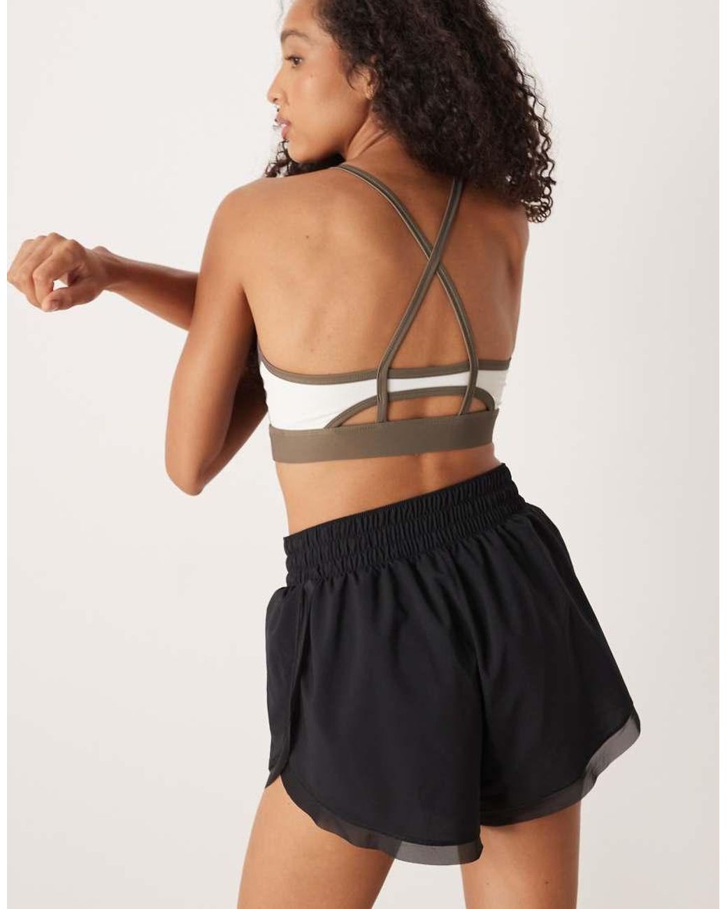 OOSC Black Medium Support Infinite Sports Bra