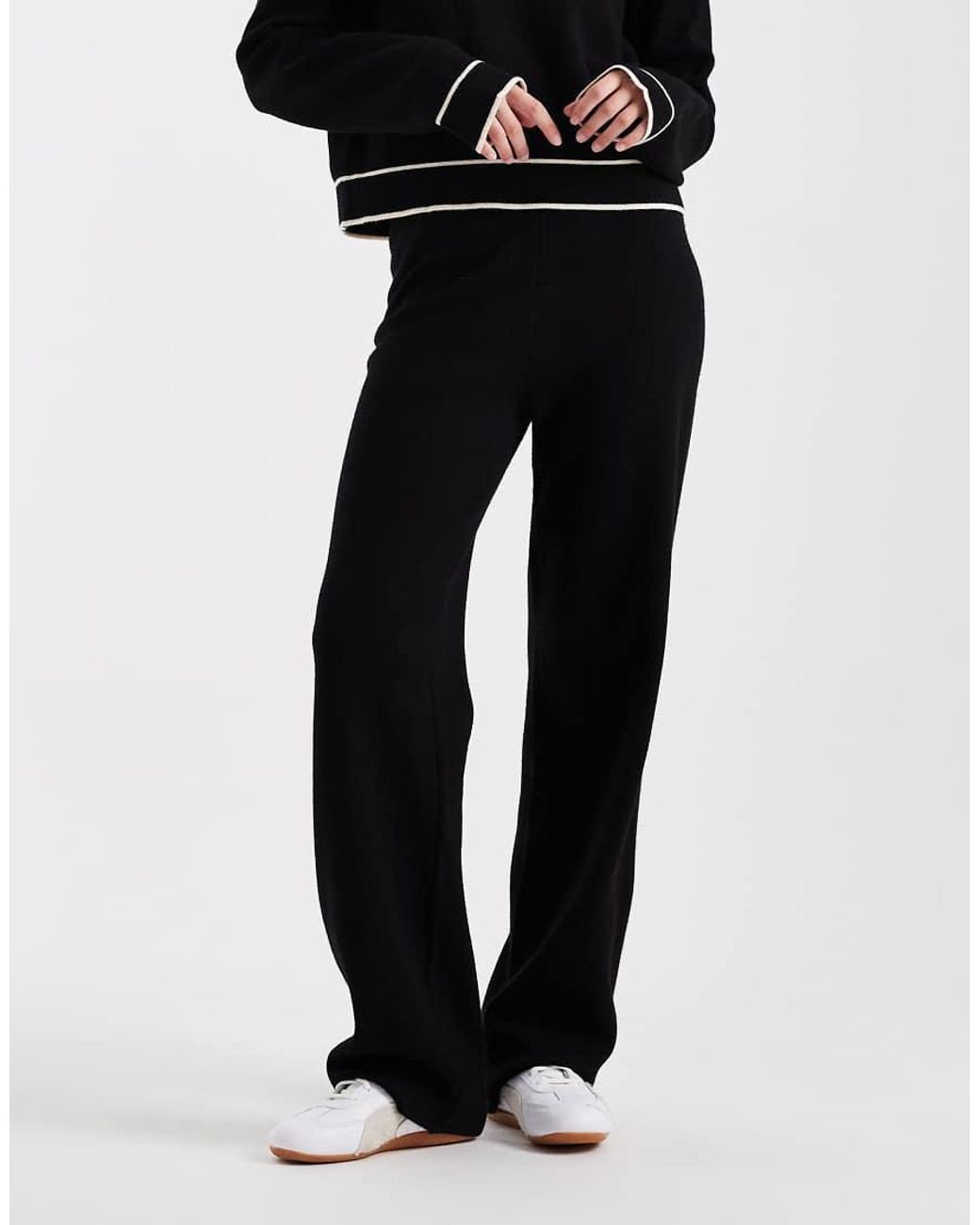 Vero Moda Blue Knitted Trouser Co-ord With Cream Contrast Piping