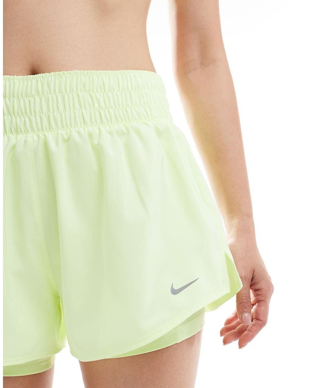 Nike Green Nike One Training Dri-fit Mid Rise 3 Inch 2