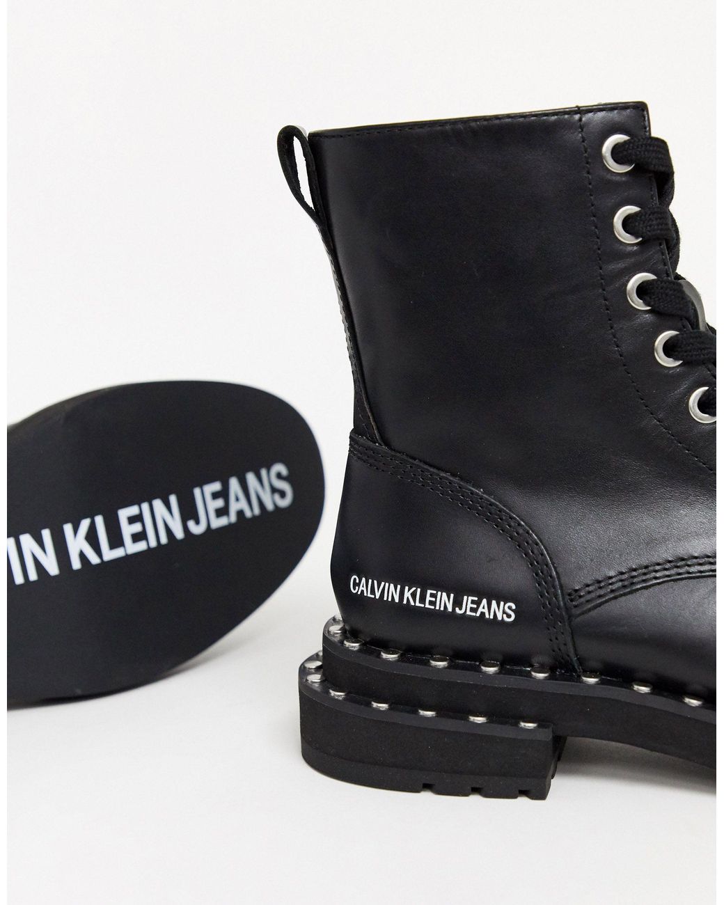 Botines negros gruesos con cordones y tachuelas Nannie Calvin Klein de  color Negro | Lyst
