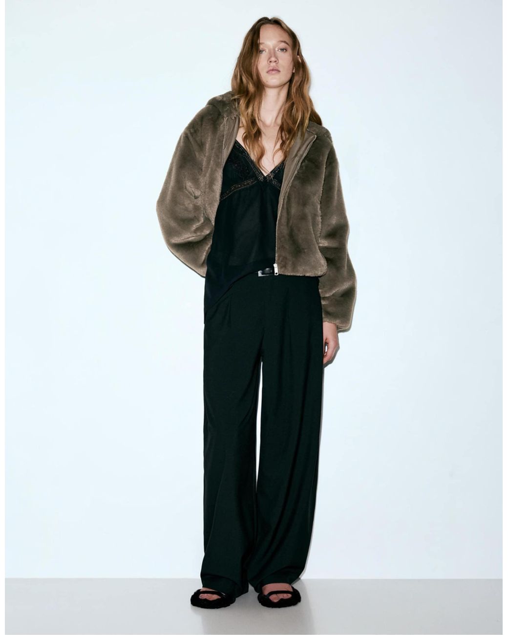 Veste en fausse fourrure à capuche - -marron Pull&Bear en coloris Green