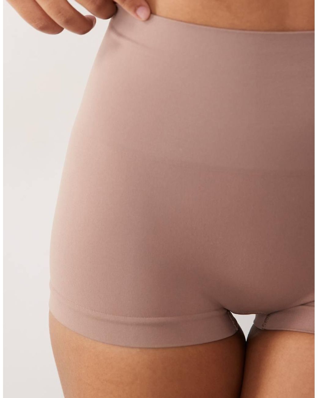 Spanx Natural Shape Extraordinary Contouring Boyshort