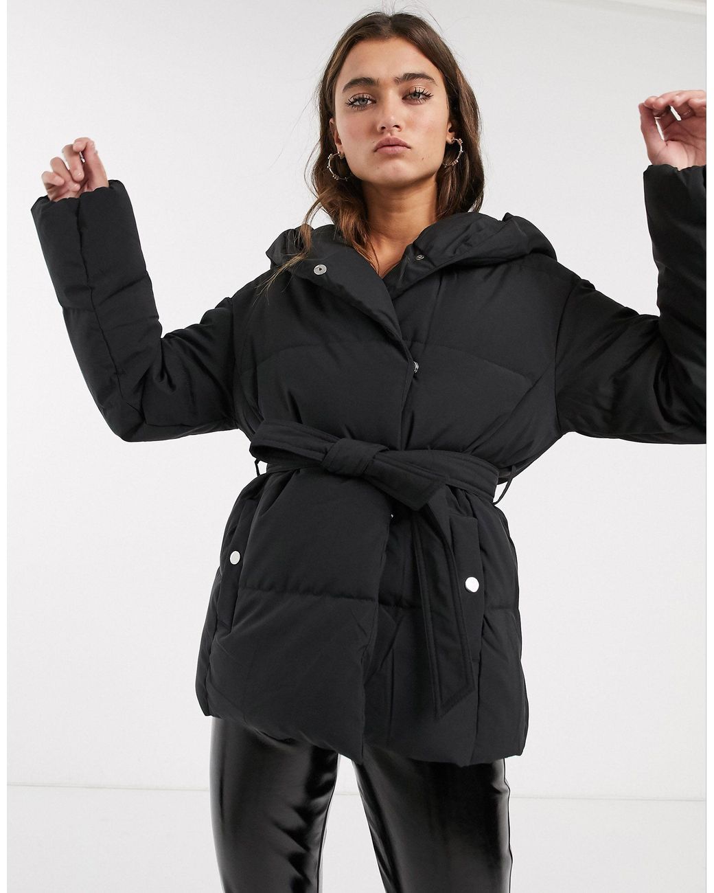 Bershka Puffer Coat With Belt in Black | Lyst UK