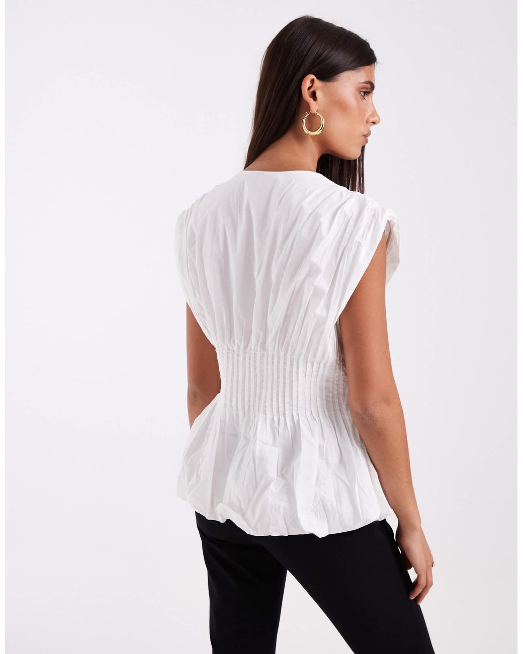 Vero Moda White Sleeveless Pleated Button Front Top