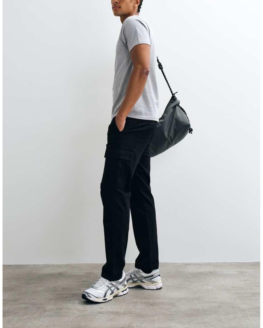 Jack & Jones Black Straight Cargo Trousers for men