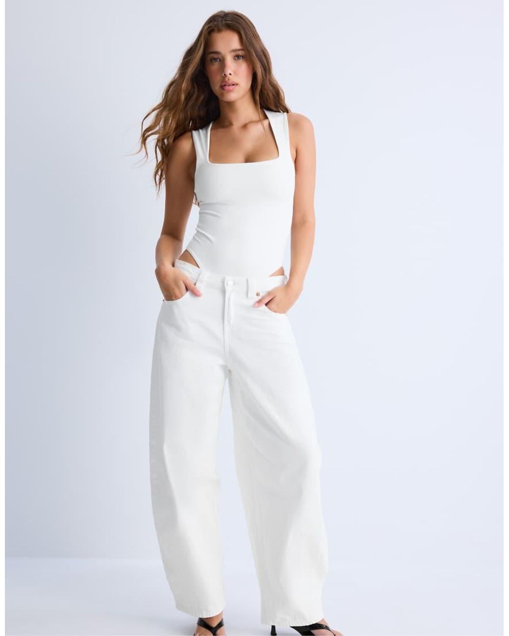 Stradivarius White Square Neck Body