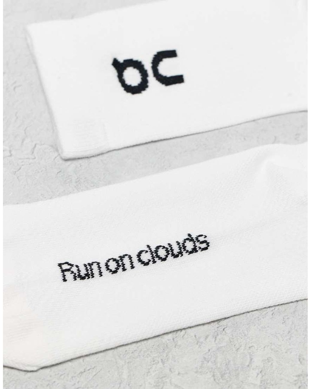 On Shoes White 3 Pack Logo Crew Socks for men