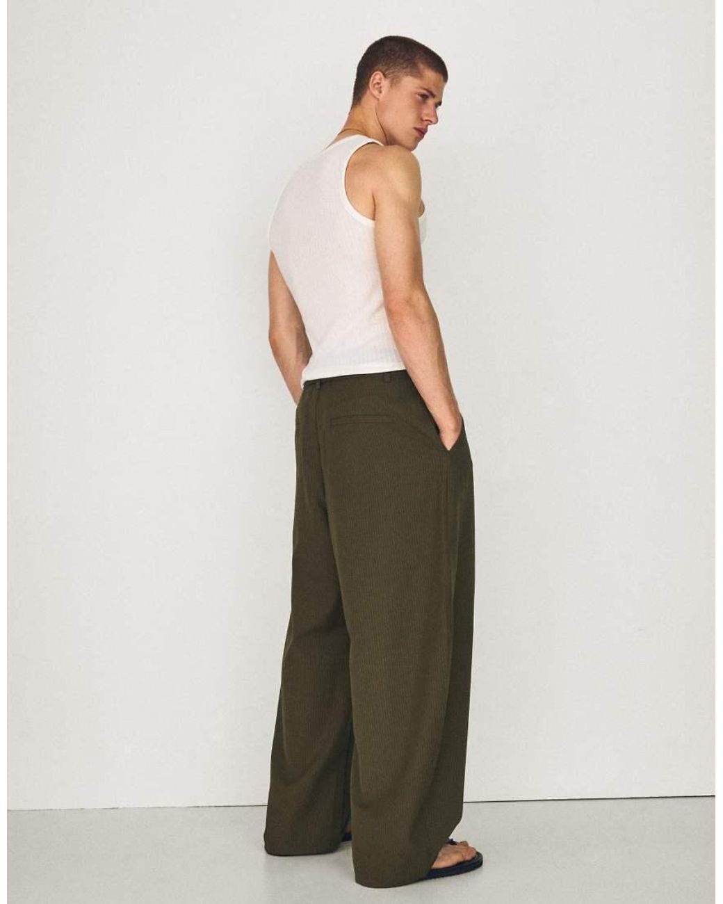 Bershka Green Barrel-leg Trousers With Darts And Belt for men
