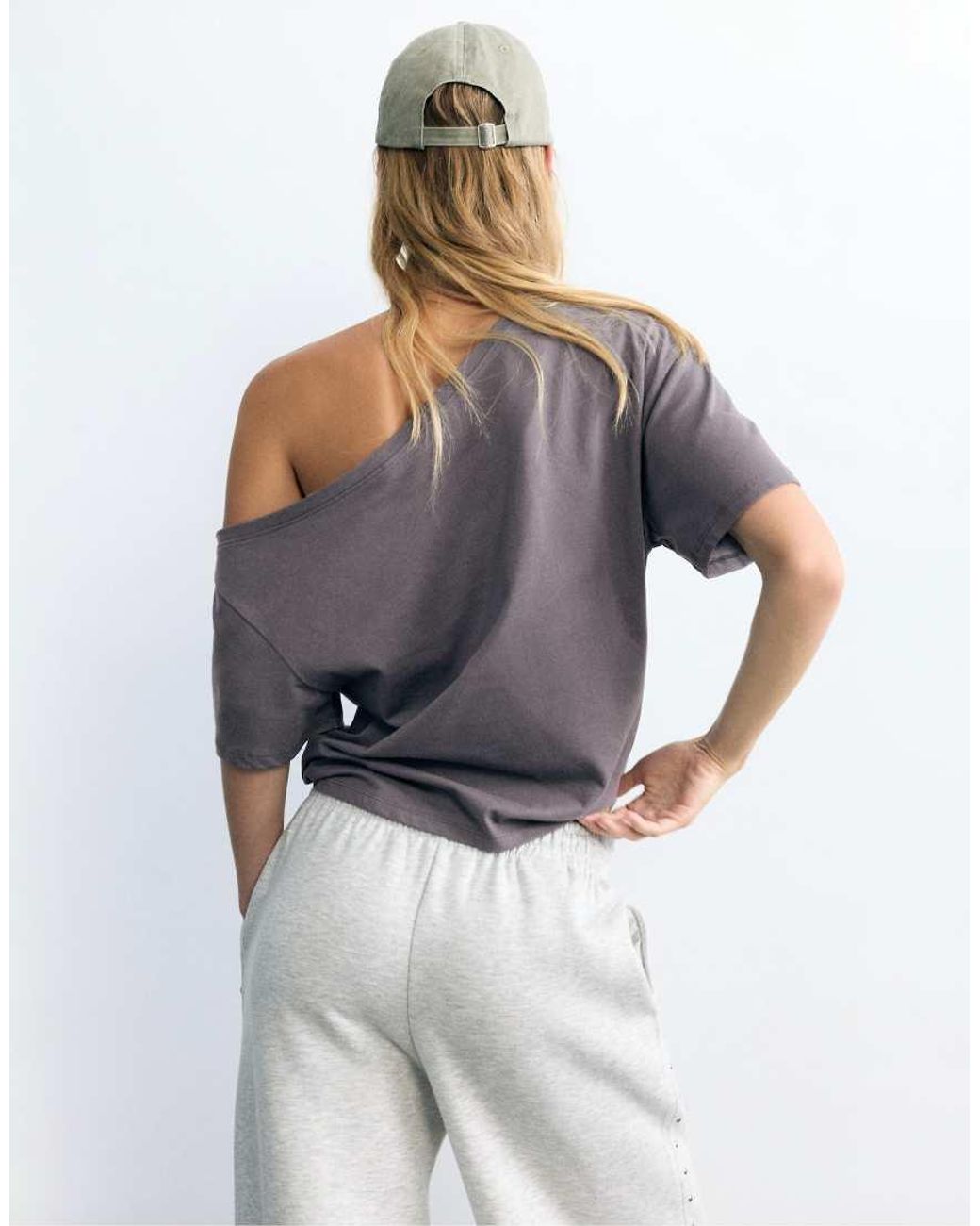 Pull&Bear Gray Asymmetric Star T-shirt