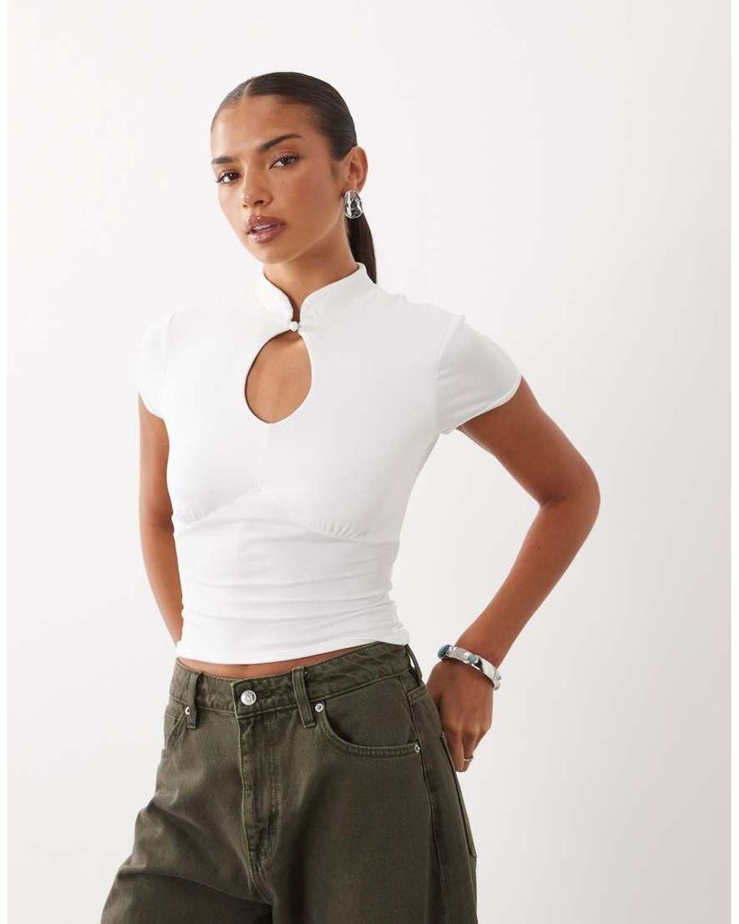 Missy Empire White Mandarin Collar Keyhole Front Top